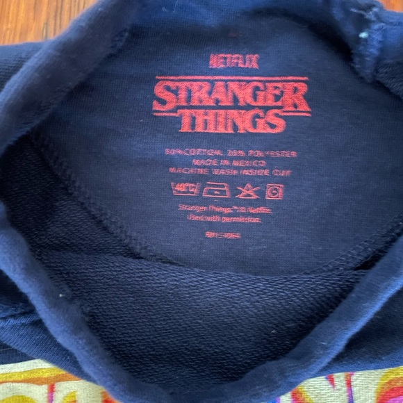 Stranger Things Pullover - Picture 2 of 2